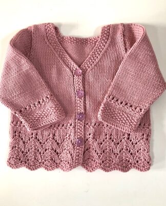 Strikket cardigan.