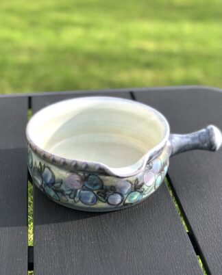 Stor skål med hank - Bangholm.