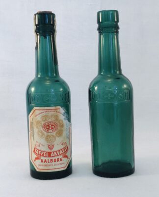 2 Taffel Akvavit flasker - 10 cl.