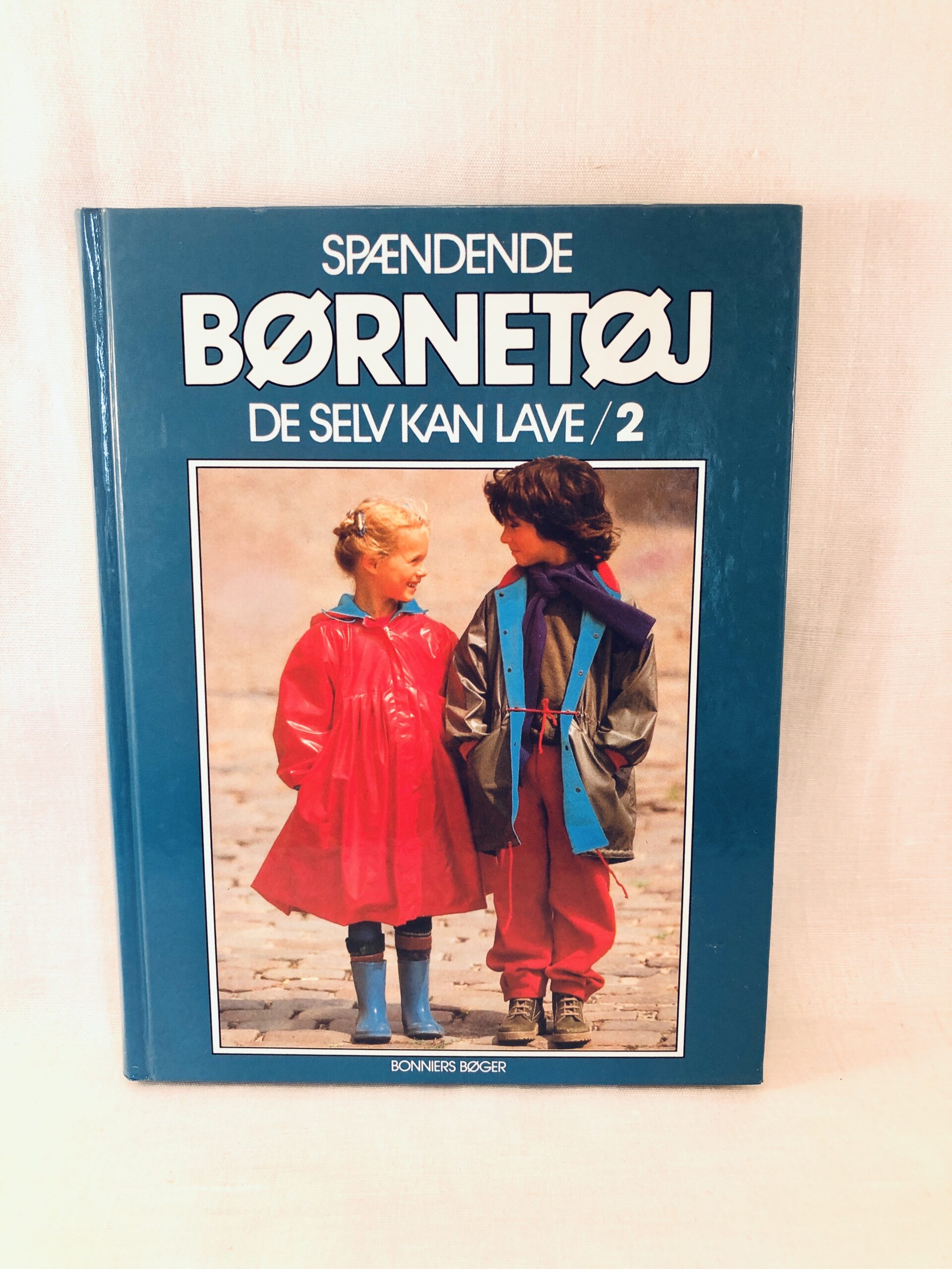 "Spændende børnetøj – De selv kan lave / 2"