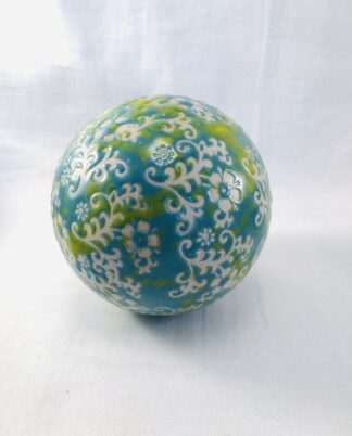 Stor dekorationskugle.