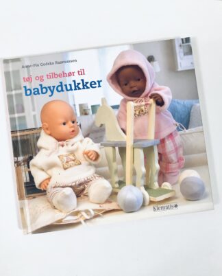 "Tøj og tilbehør til babydukker"