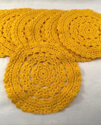 7 stk. Hæklede bordskånere.