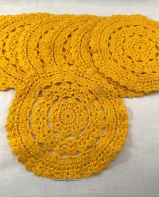 7 stk. Hæklede bordskånere.