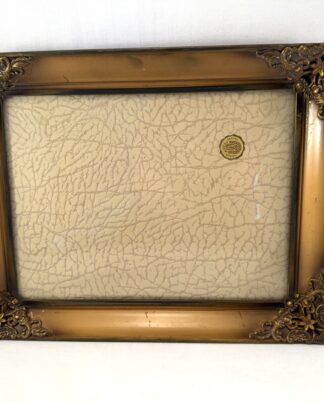 Vintage metalramme med dekoration.