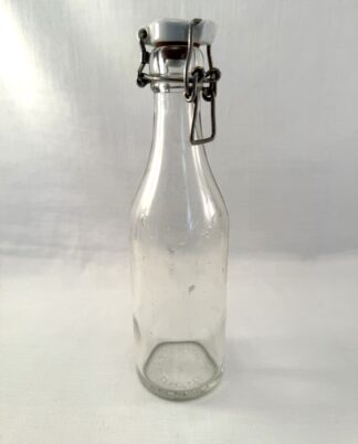 Gammel sodavandsflaske.