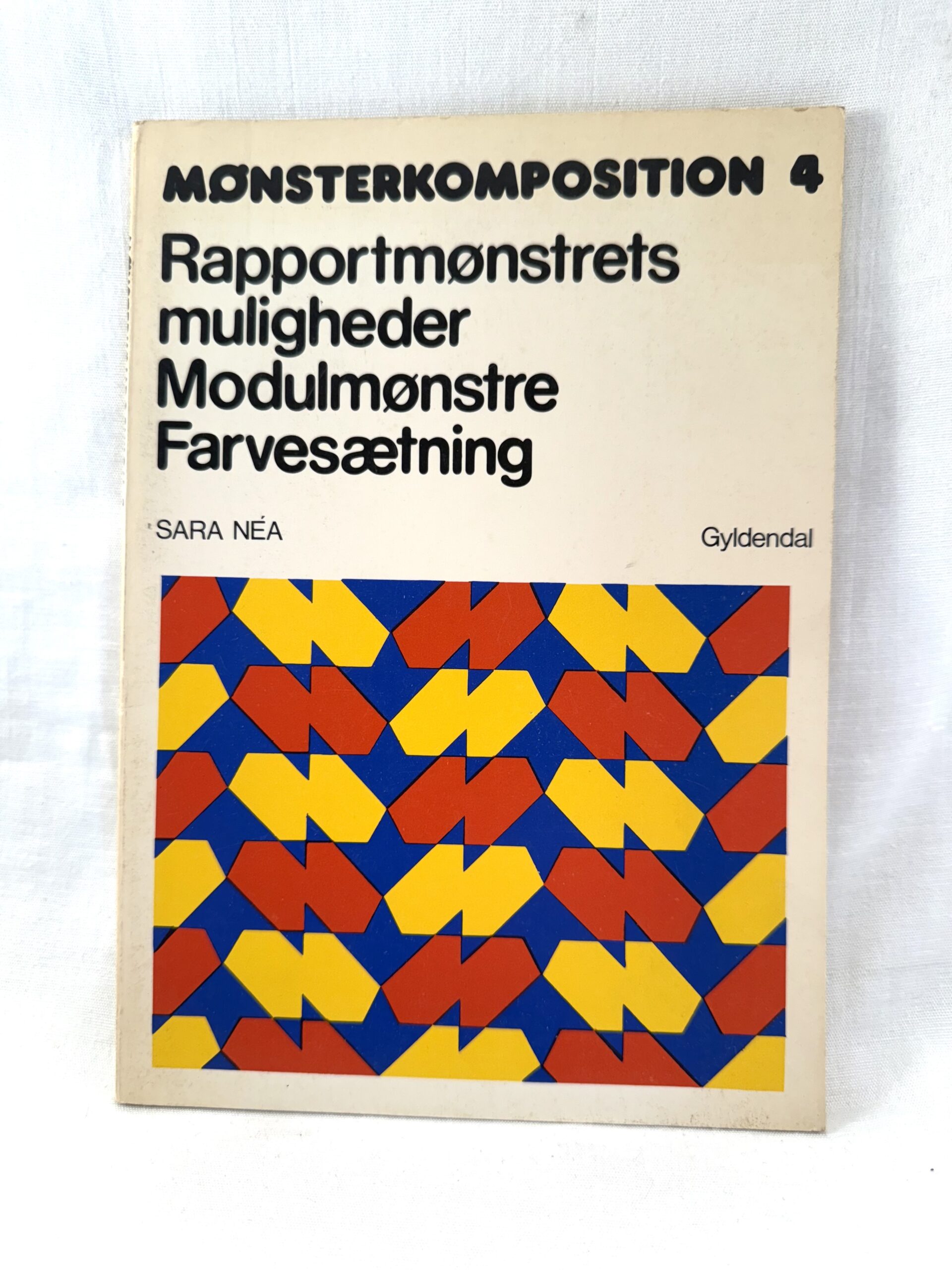 "Mønsterkomposition 4 – Rapportmønstrets muligheder, Modulmønstre, Farvesætning"