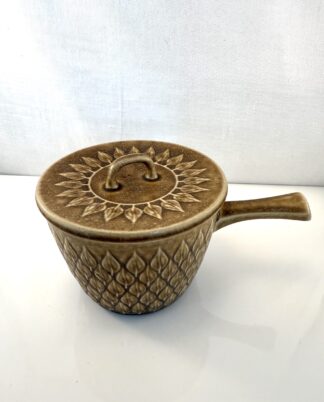 Gryde med låg - Relief