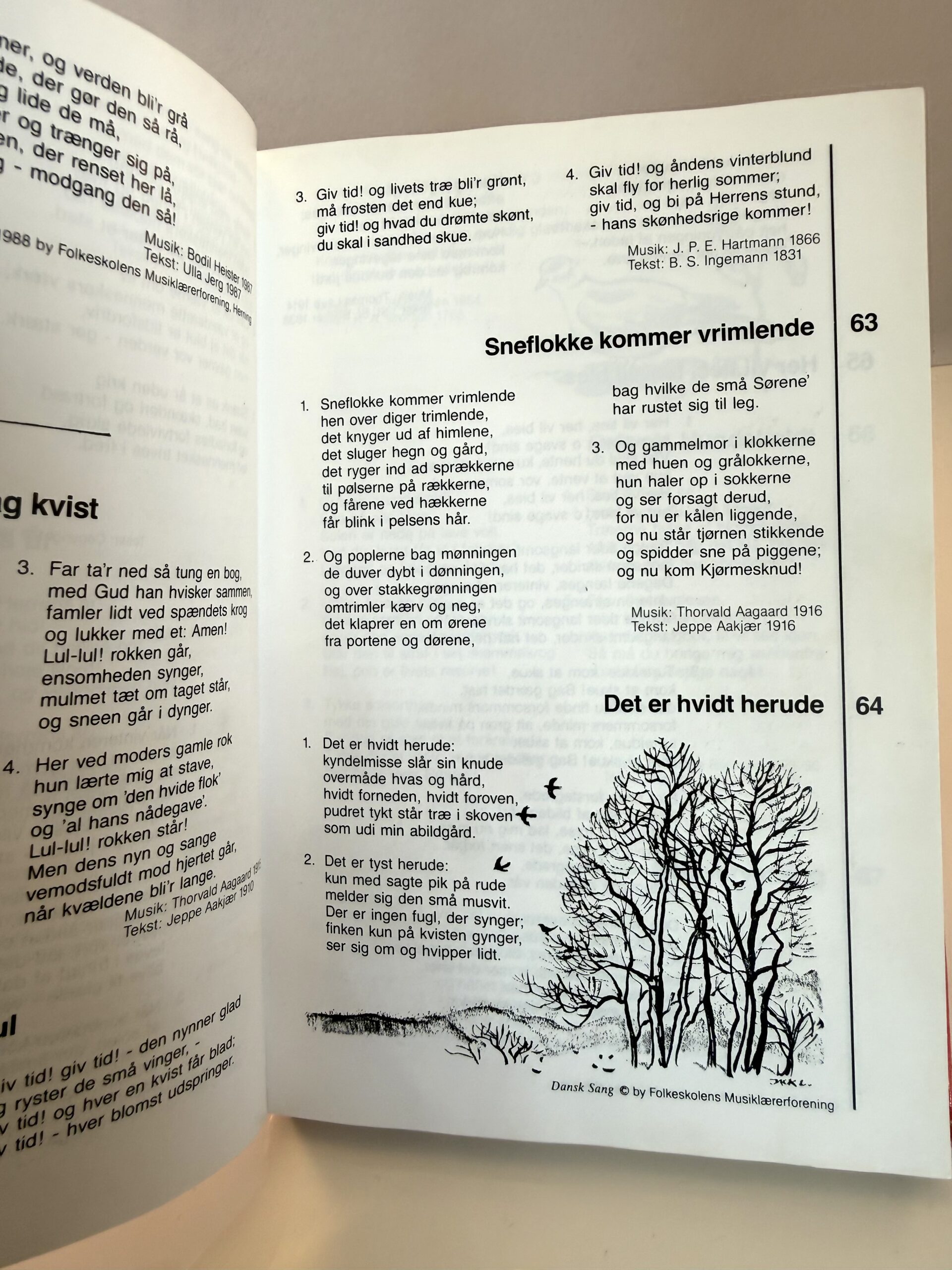 "Dansk Sang" – tekstbogen. - Billede 2