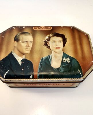 Dåse - Dronning Elizabeth II og Prins Philip fra kroningen i 1953.